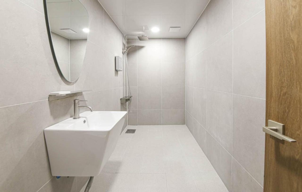 Brown Dot Hotel Sinan Gwangju Metropolitan City Exterior photo