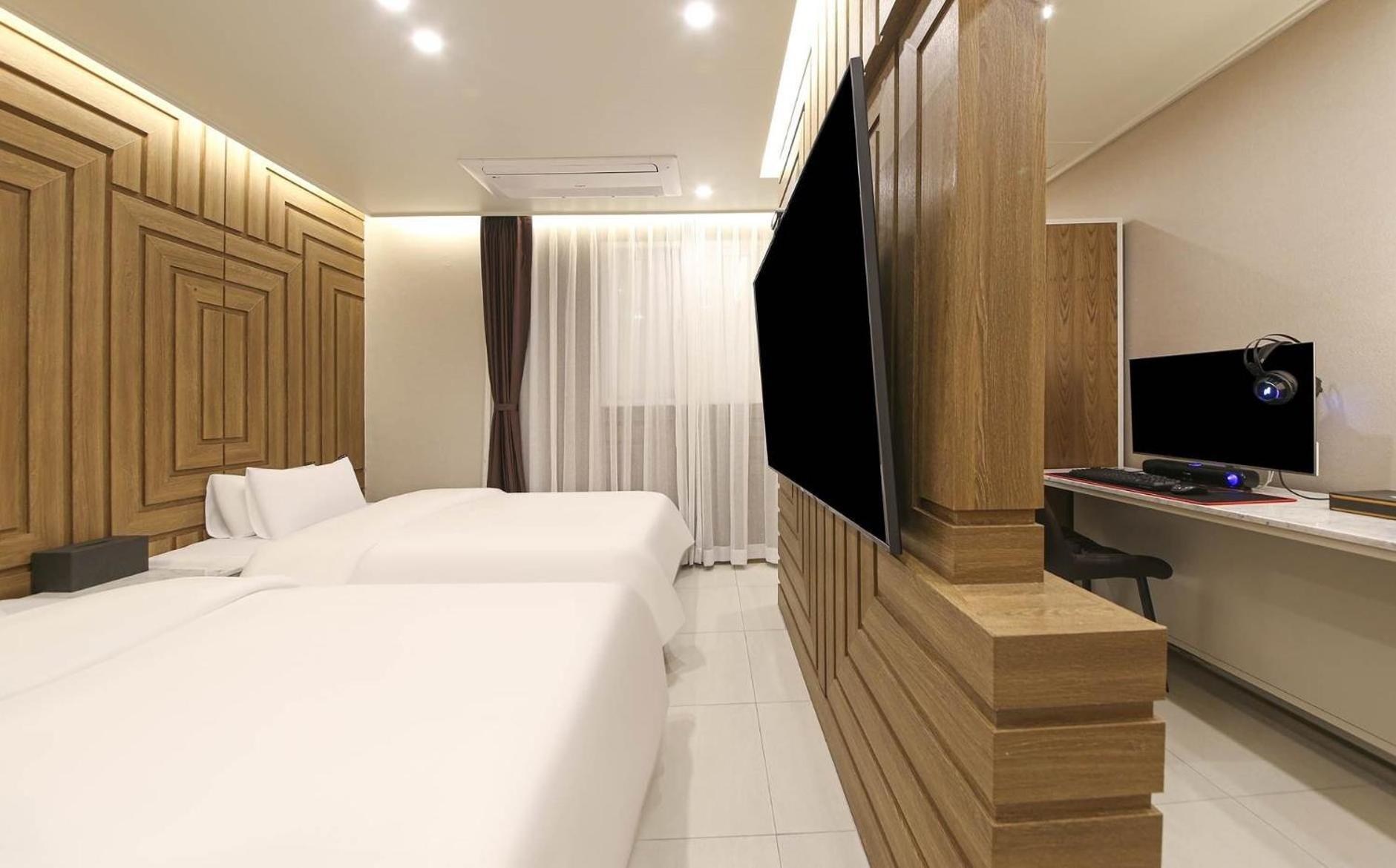 Brown Dot Hotel Sinan Gwangju Metropolitan City Exterior photo