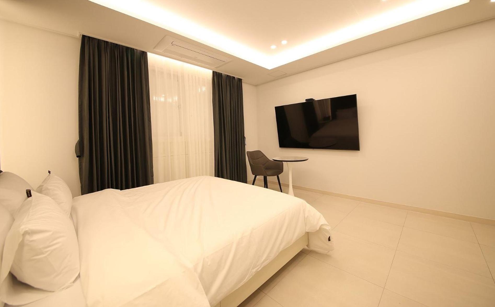 Brown Dot Hotel Sinan Gwangju Metropolitan City Exterior photo